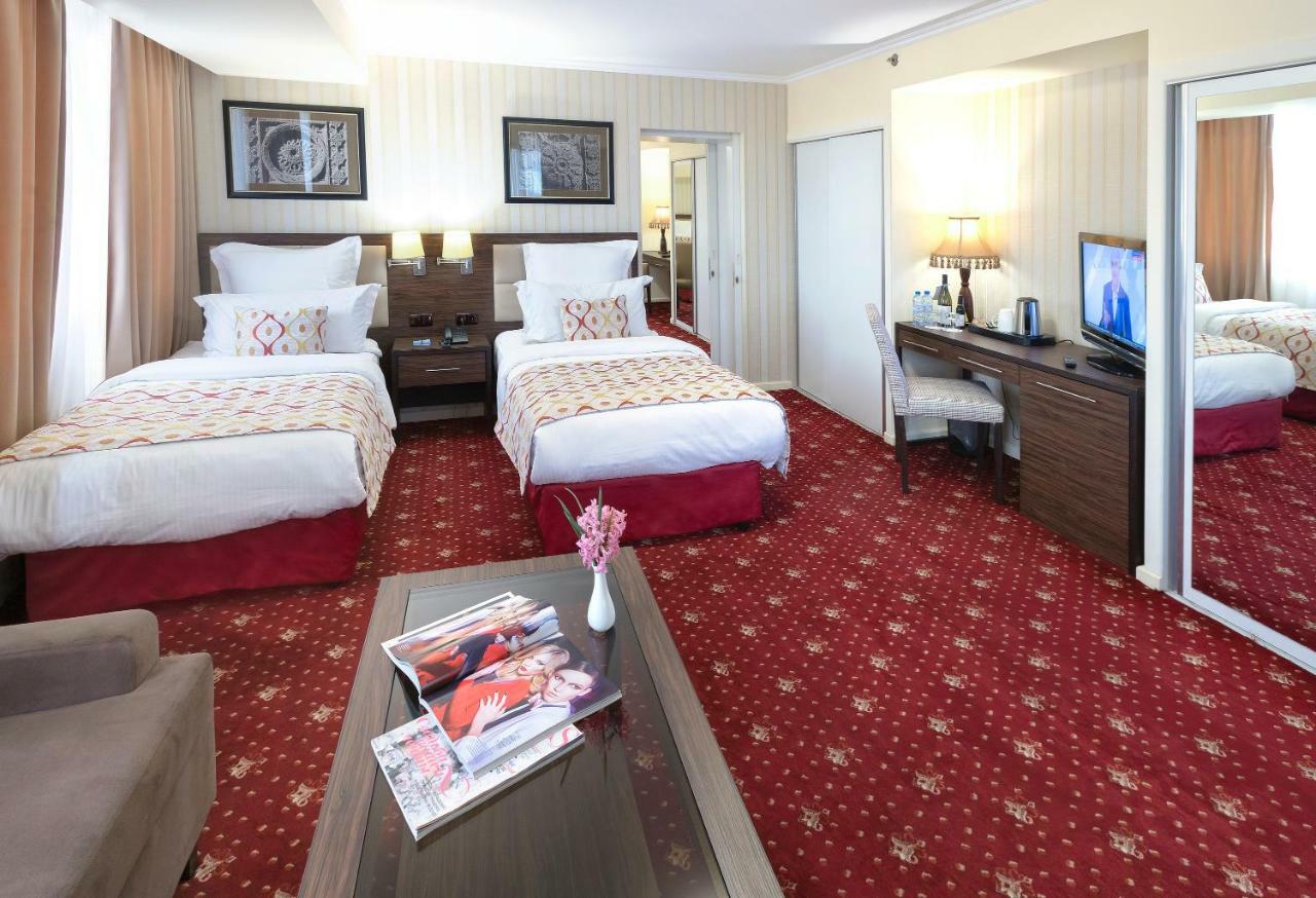 Ani Plaza Hotel Yerevan Exterior foto